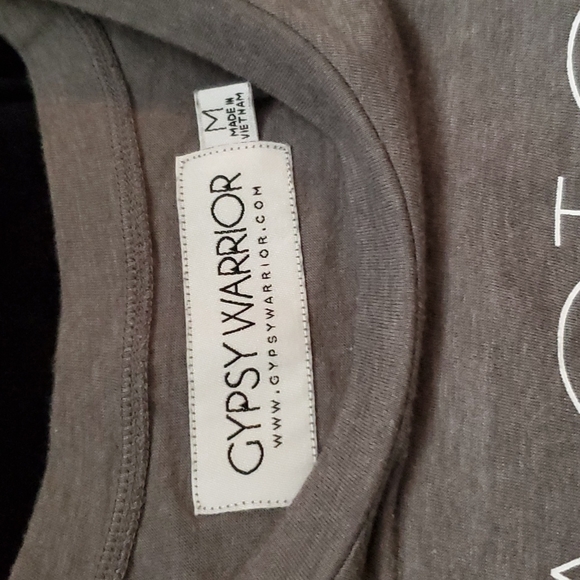 Crop top. I only wore it once. - Picture 3 of 4